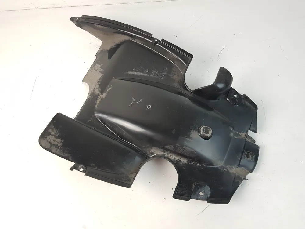 Parafango Paraspruzzi Sottocodone APRILIA SCARABEO LIGHT 125 200 2007 -2010 Sconto