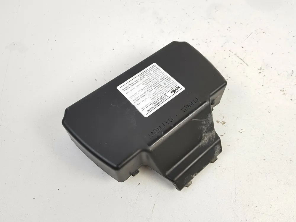 Coperchio Batteria APRILIA SCARABEO RST 100 AIR 4T E3 2006 > 2009 Ultime Pezzi