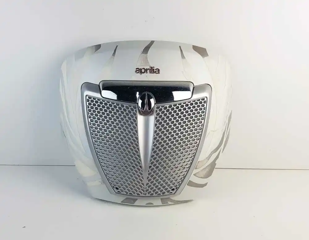 Coperchio Scudo Anteriore APRILIA SCARABEO LIGHT 125 200 2007 - 2010 Mod CARB. Offerta Speciale