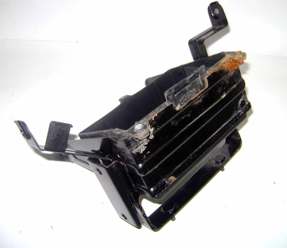 Prezzo Basso Vano Batteria Kymco Dink LX 50 125 150