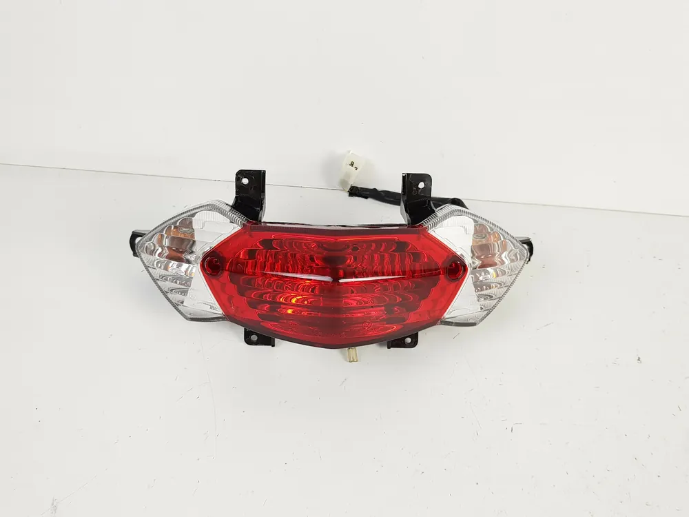 Prezzo Ridotto Fanale Posteriore PEUGEOT TWEET 125 4T E3 2015 > 2017