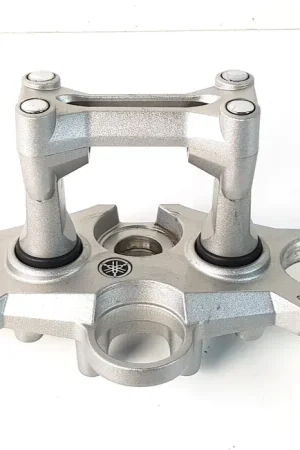 Piastra Superiore Forcella Completa di Riser YAMAHA FZ1 FAZER 1000 2006 - 2014 Prezzo Scontato