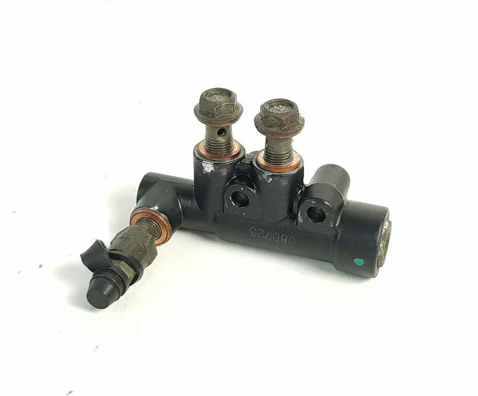 A Buon Prezzo Valvola Ripartitore Raccordo Freni APRILIA SCARABEO LIGHT 125 200 Carb. 2007>10
