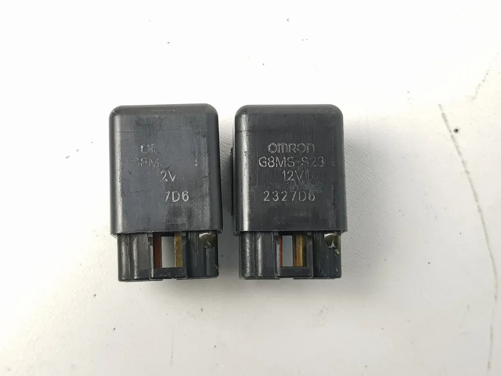 Coppia RelÈ OMRON SUZUKI GSX-R GSX 1000 R K7 K8 2007 2008 Offerta Limitata