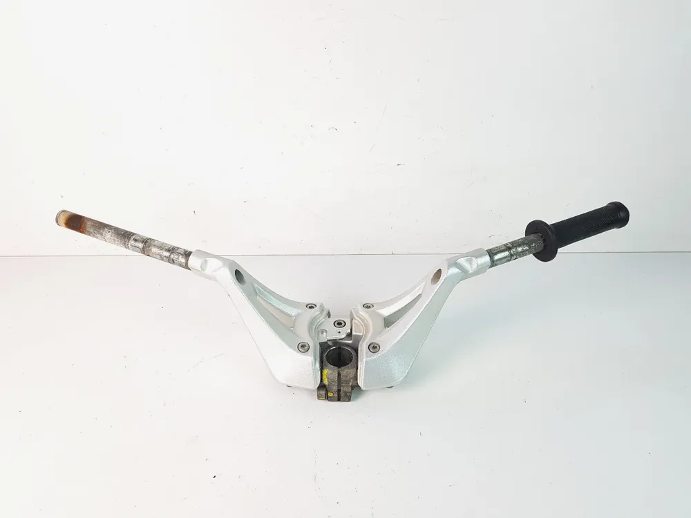 Manubrio Completo Destro e Sinistro con Staffa GILERA GP 800 2007 - 2011 Quantità Limitata