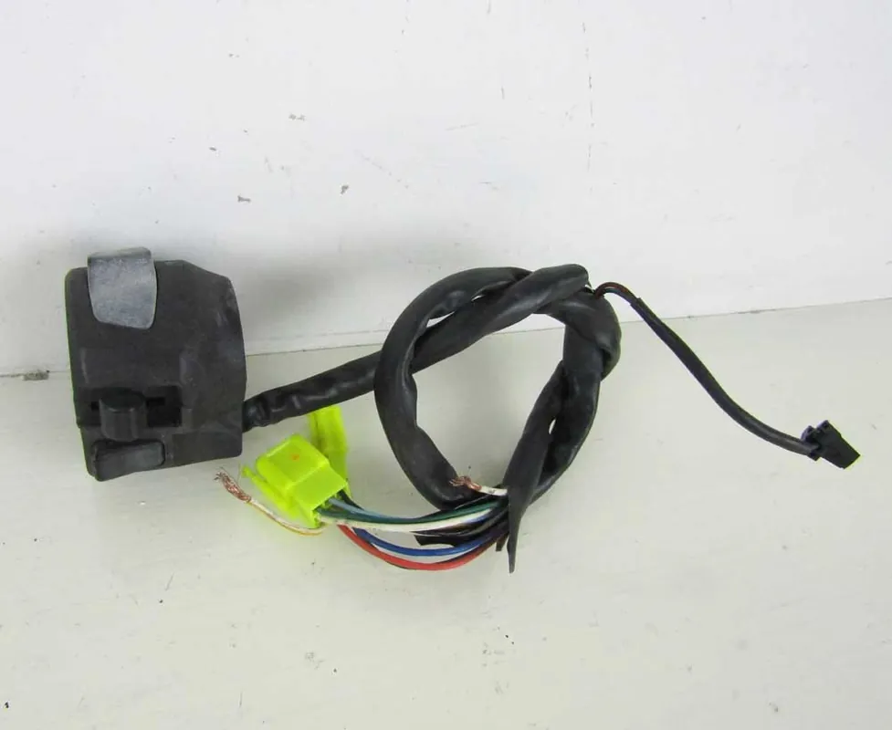 Offerta Lampo Commutatore Comando Luci Sinistro Suzuki Burgman UH 125 150 2003 > 2006