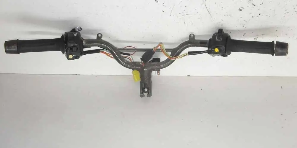 Manubrio Suzuki Epicuro UC 125 150 1999 - 2003 Esclusivo