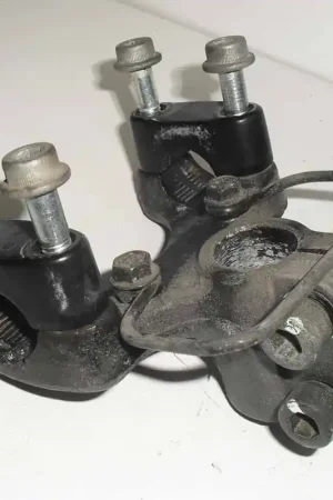 Compra Adesso Piastra Supporto Manubrio Suzuki Burgman Business 250 400 2001 2002