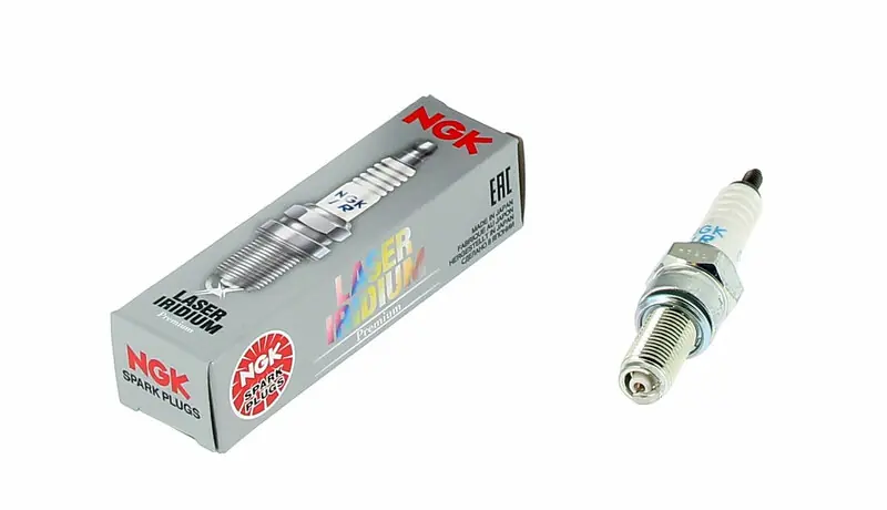 Saldi Candela NGK Laser Iridium - SILMAR8A9S