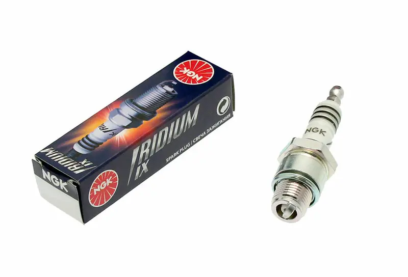 Candela NGK Iridium IX - BR8ECMIX Quantità Limitata